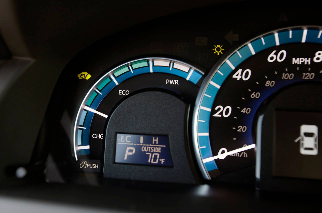 2012 Toyota Camry Hybrid power meter