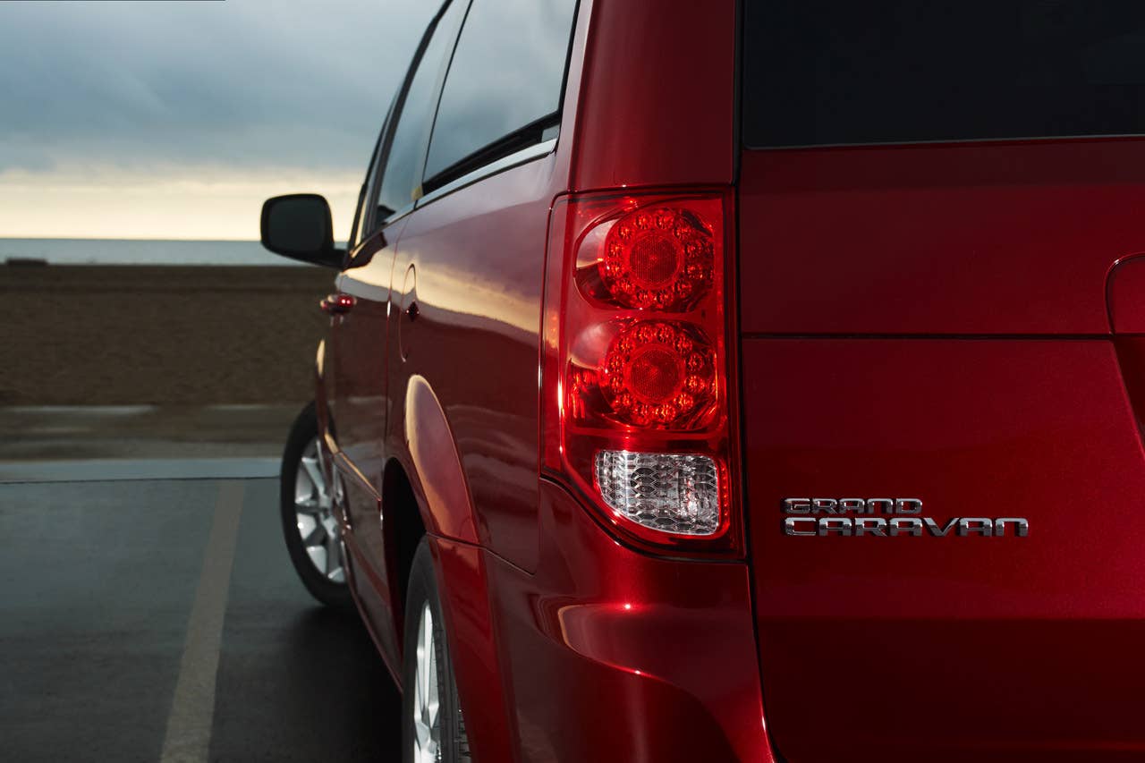 2011 Dodge Grand Caravan tail light