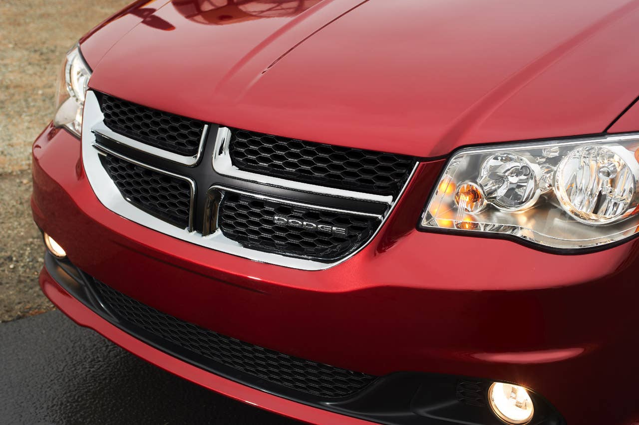 2011 Dodge Grand Caravan grille