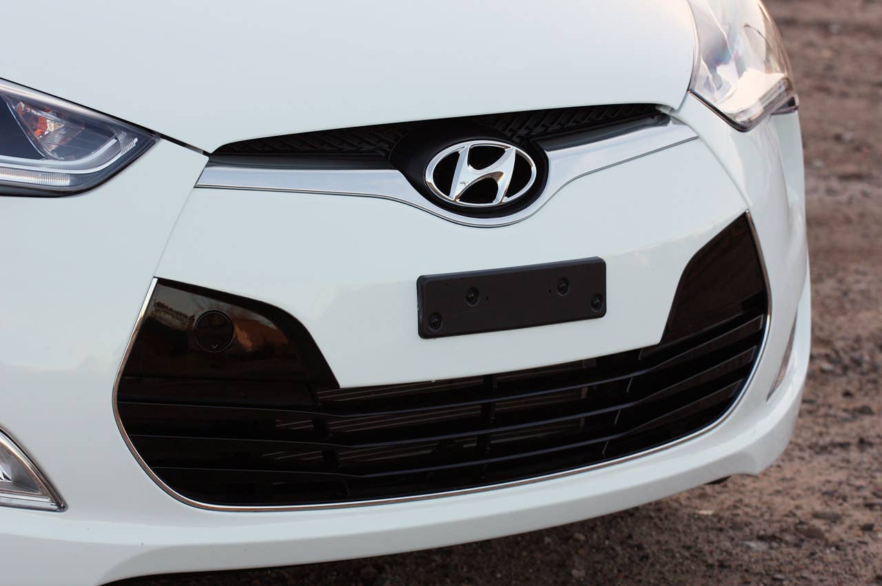 2012 Hyundai Veloster grille