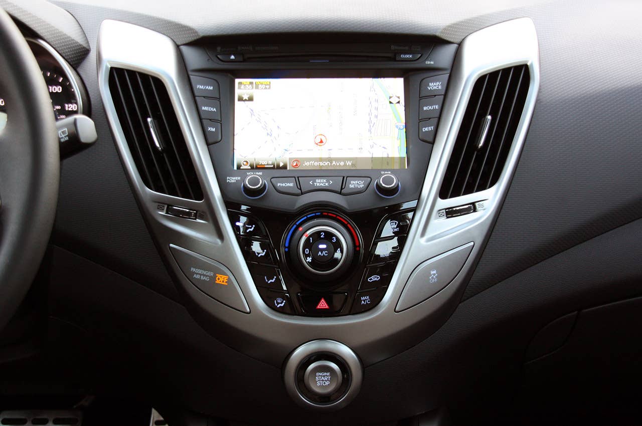 2012 Hyundai Veloster instrument panel