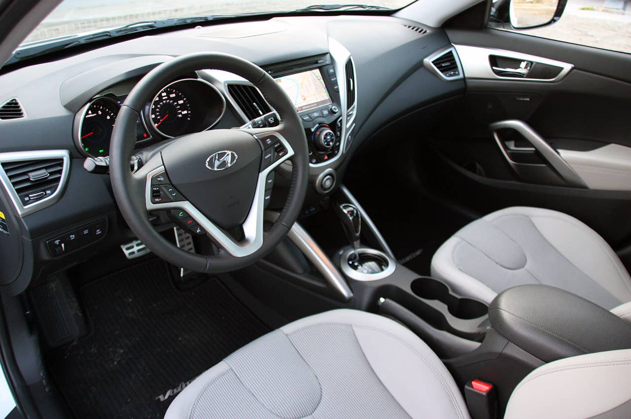 2012 Hyundai Veloster interior