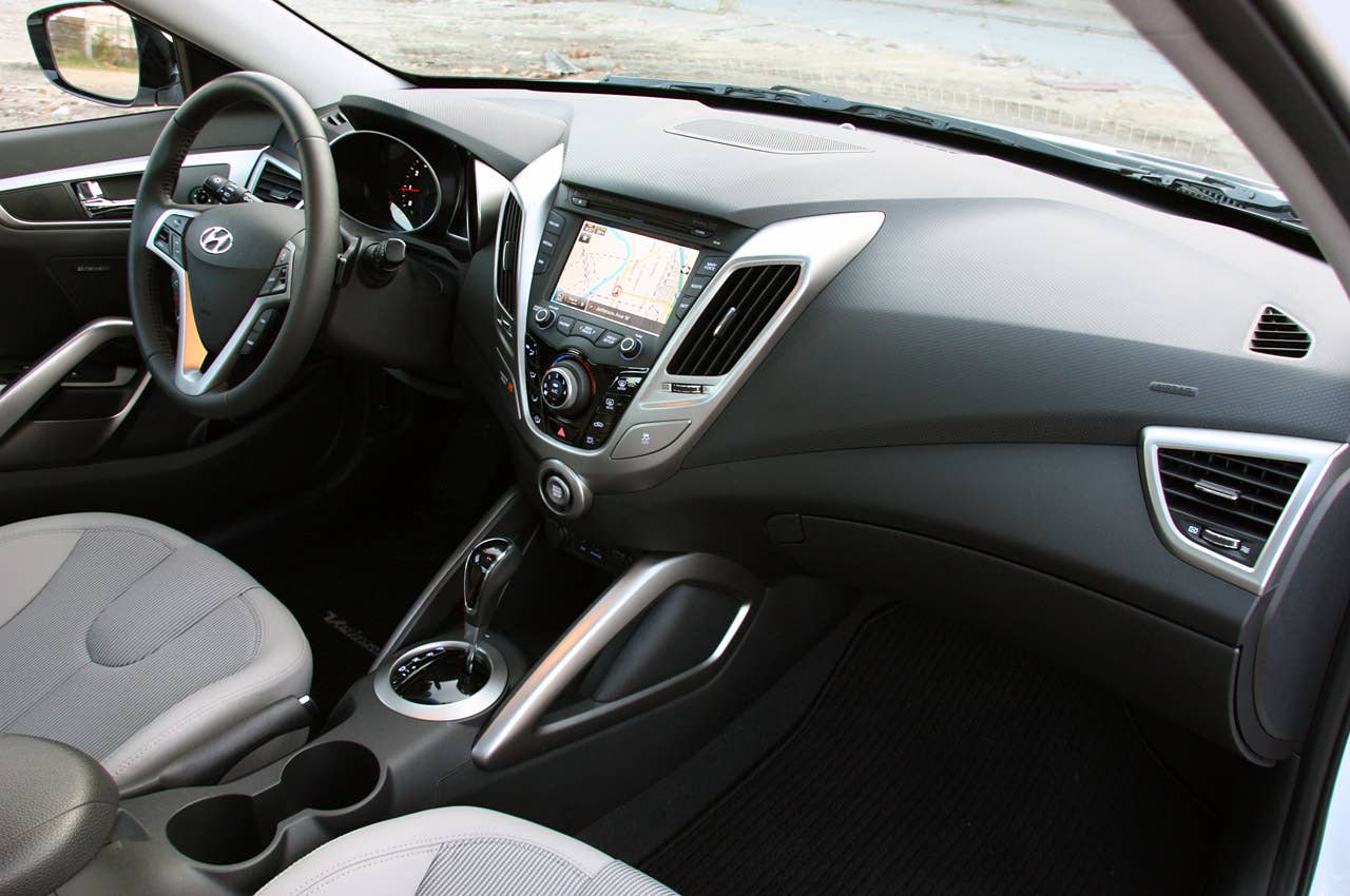 2012 Hyundai Veloster interior