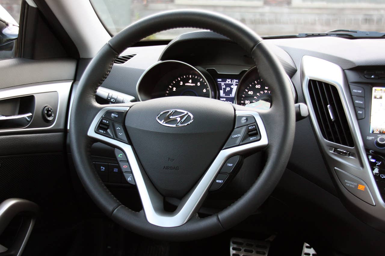2012 Hyundai Veloster steering wheel