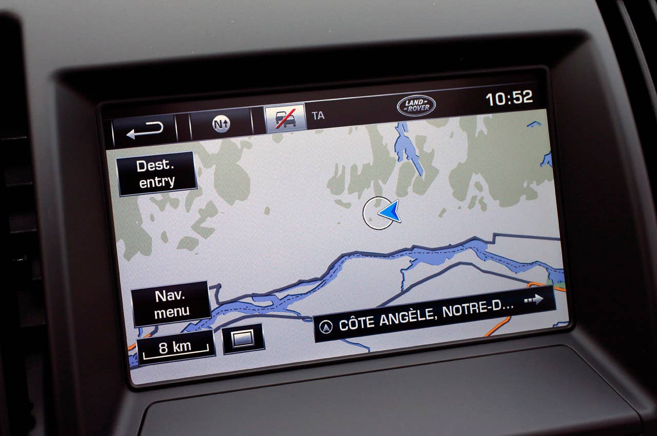 2013 Land Rover LR2 navigation system