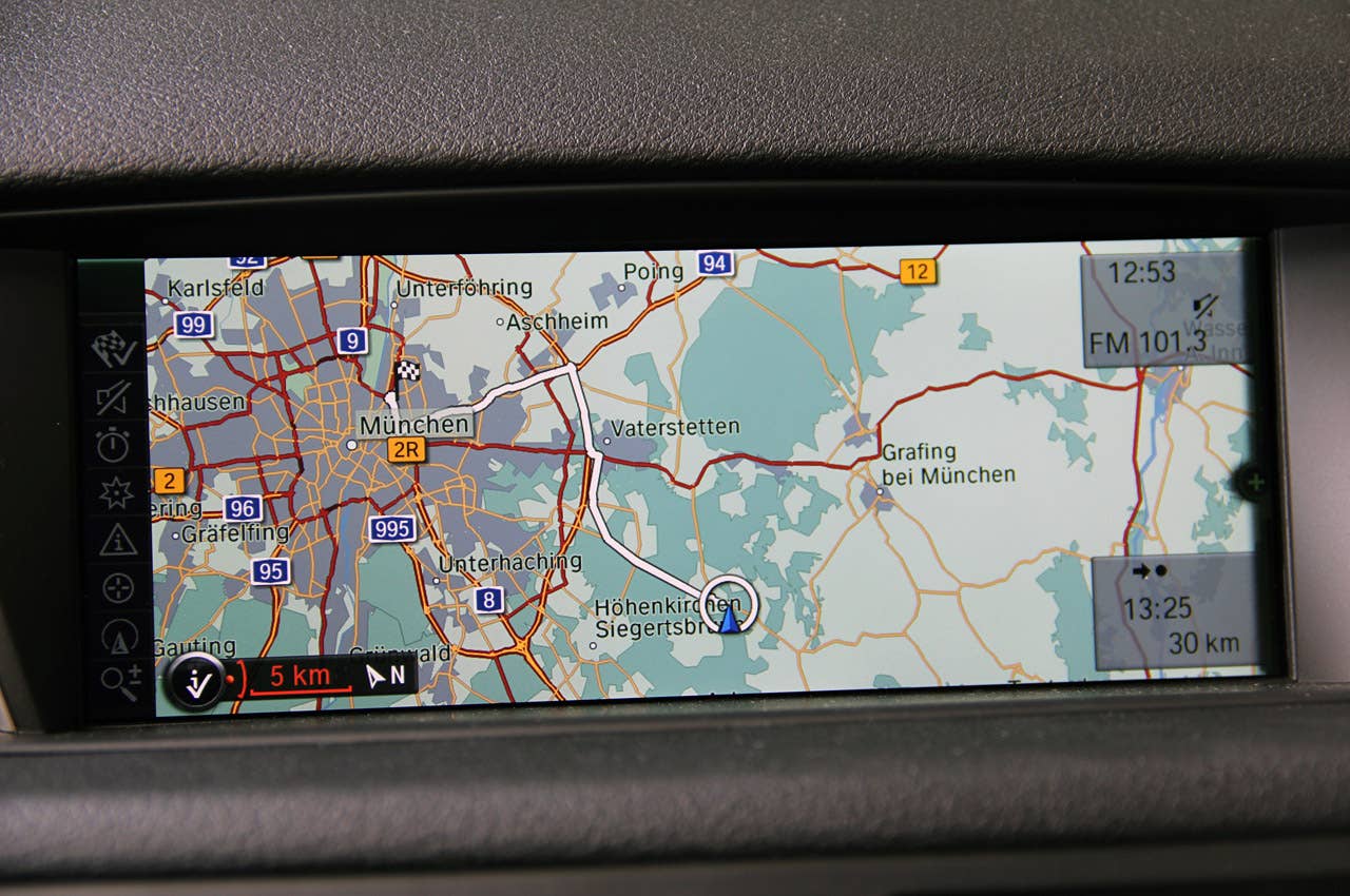 2013 BMW X1 navigation system