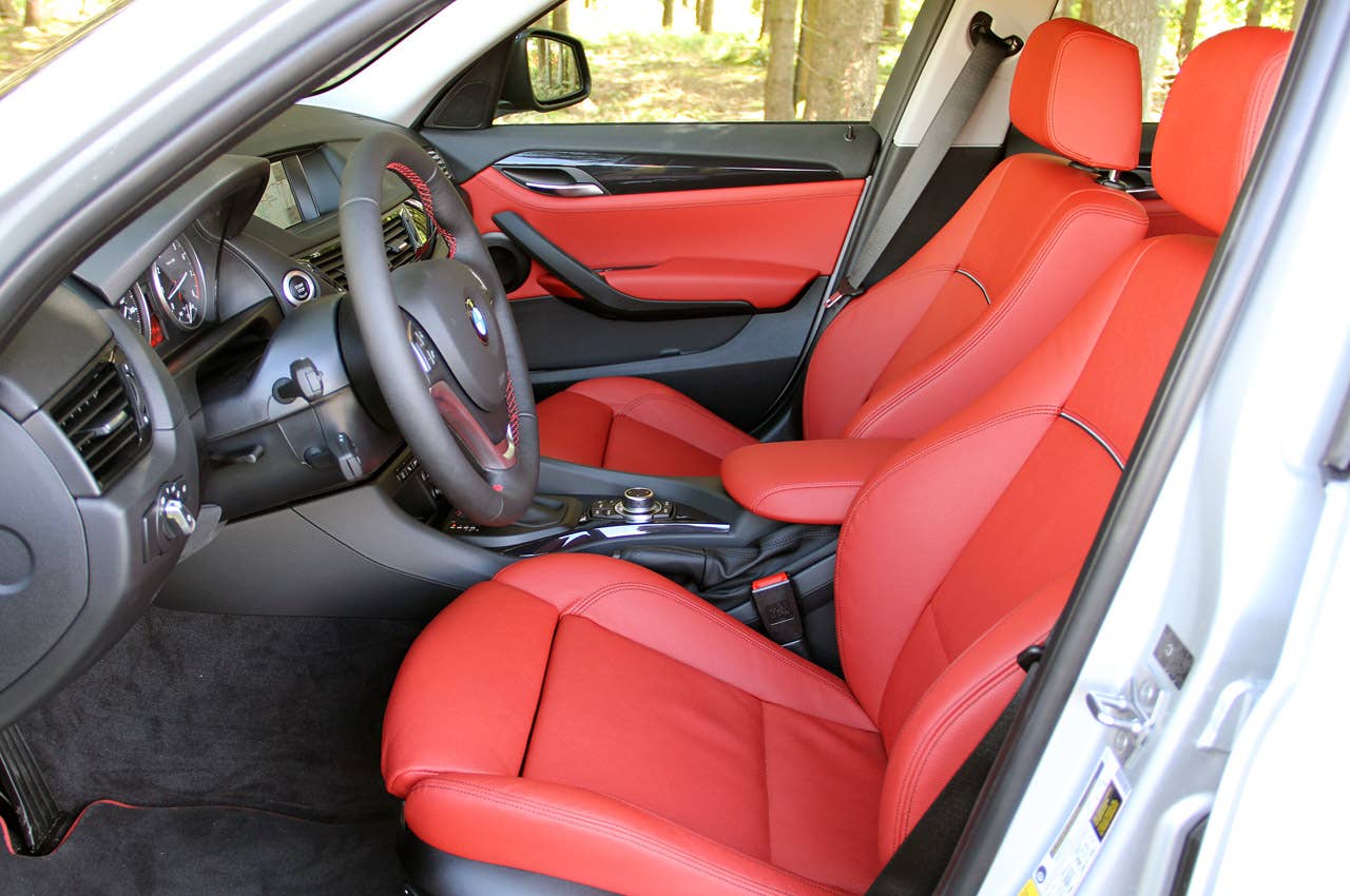 2013 BMW X1 front seats