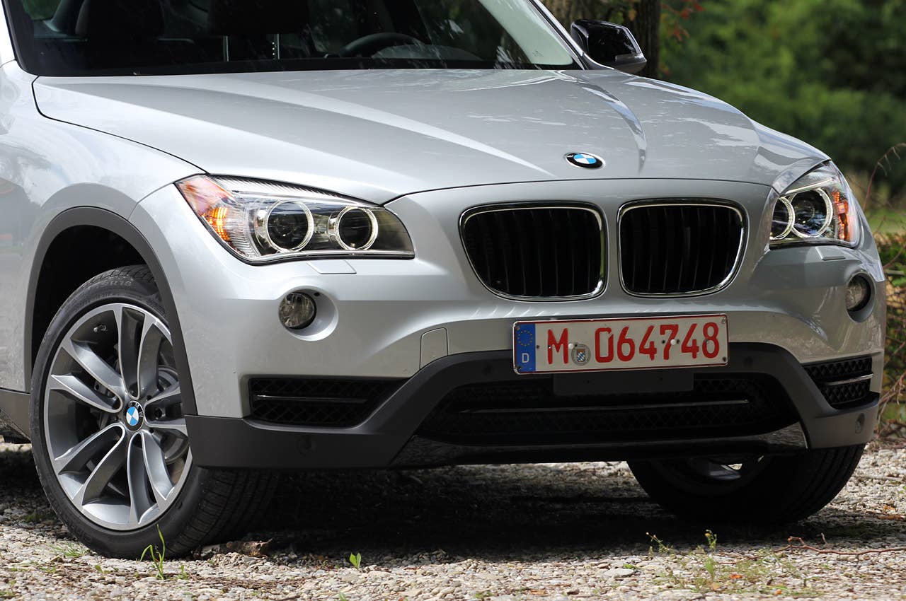 2013 BMW X1 front detail