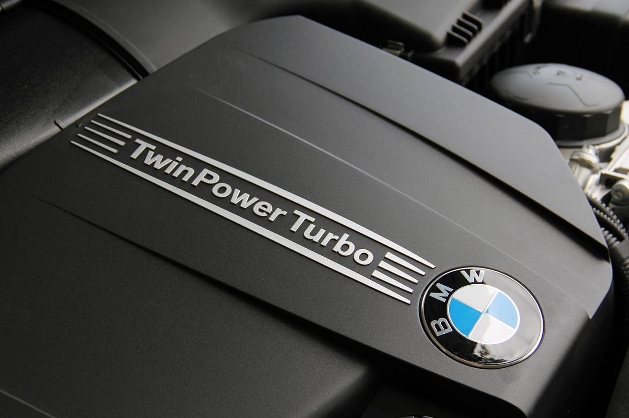 2013 BMW X1 engine