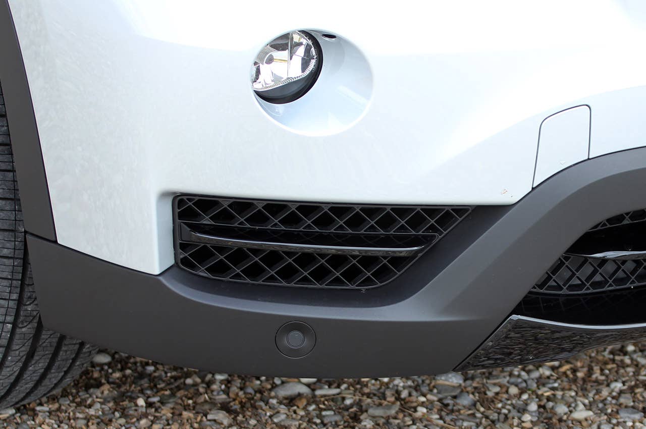 2013 BMW X1 front fascia