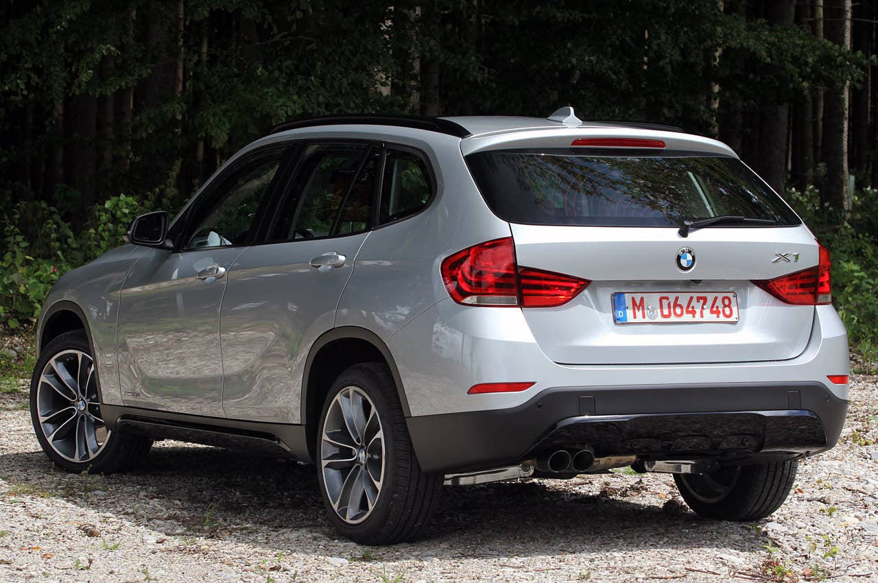 2013 BMW X1 rear 3/4 view