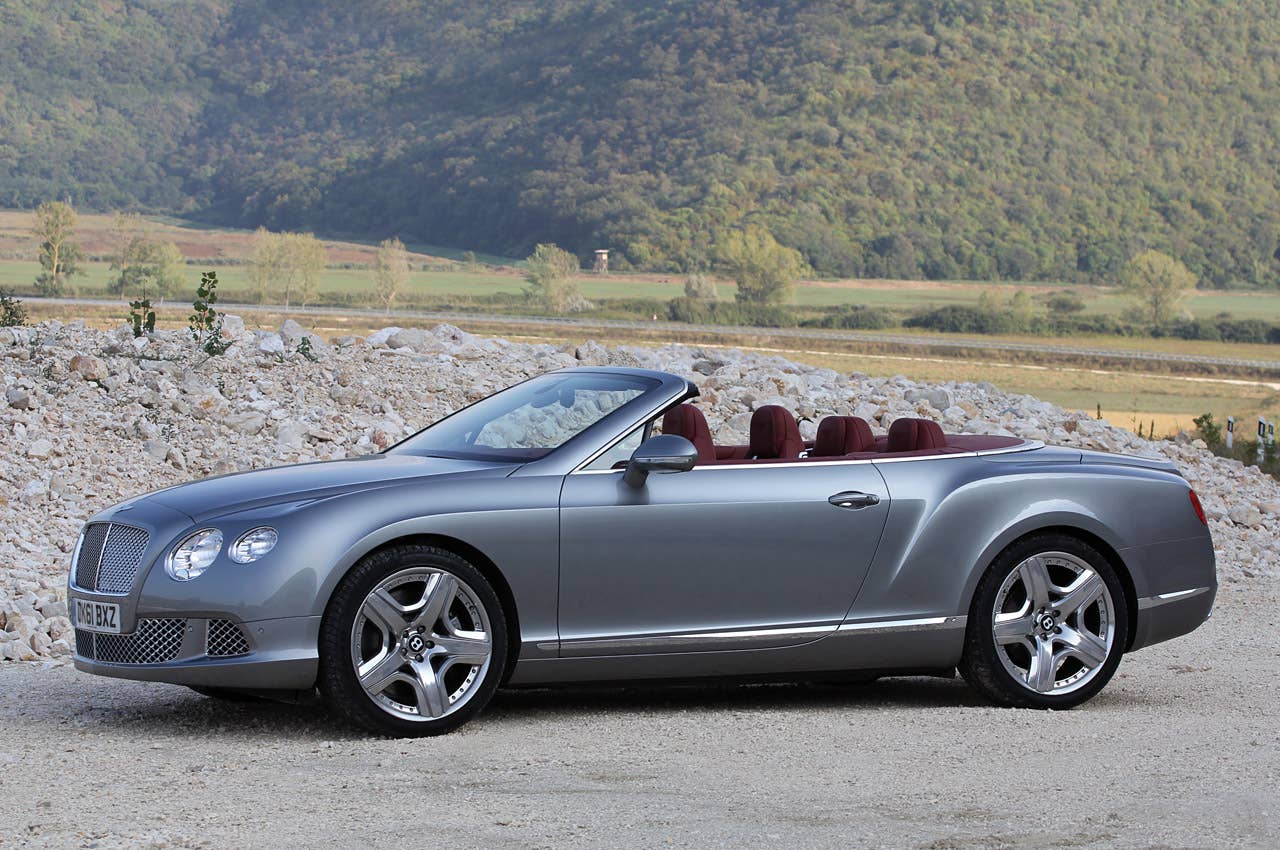 2012 Bentley Continental GTC front 3/4 view