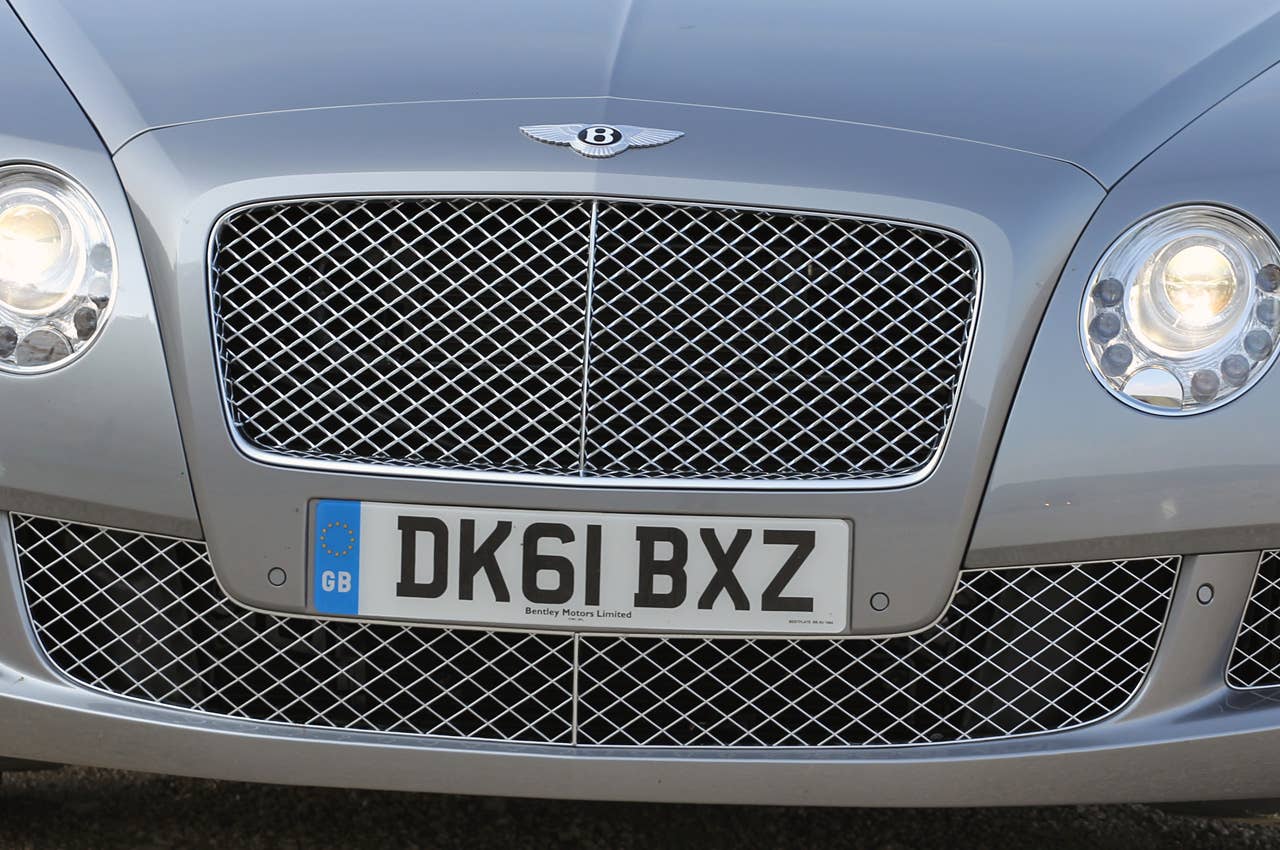 2012 Bentley Continental GTC grille