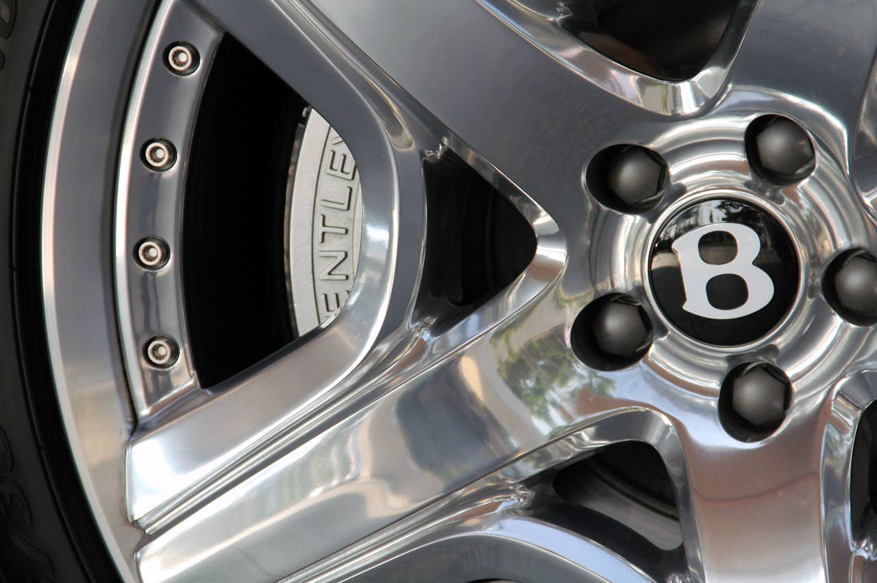 2012 Bentley Continental GTC wheel detail
