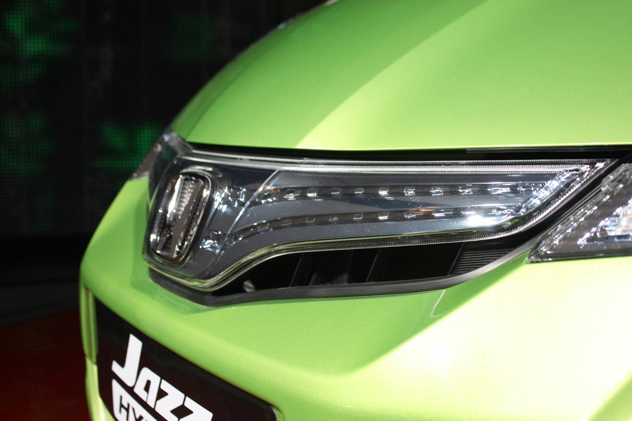 2011 Honda Fit Hybrid grille