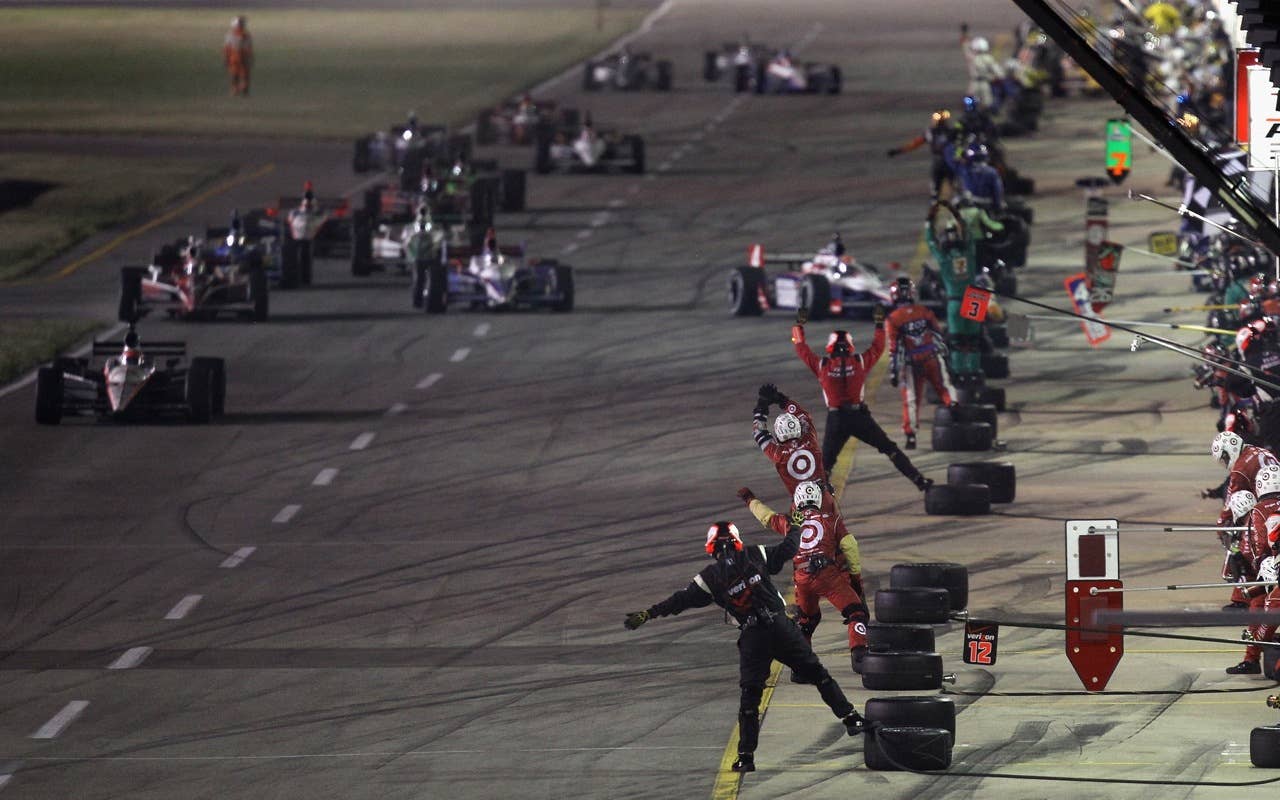 SPARTA, KY - SEPTEMBER 04:  A general view of pit road before a stop during the IndyCar Series Kentucky Indy 300 at Kentucky Speedway on September 4, 2010 in Sparta, Kentucky.  (Photo by Streeter Lecka/Getty Images)