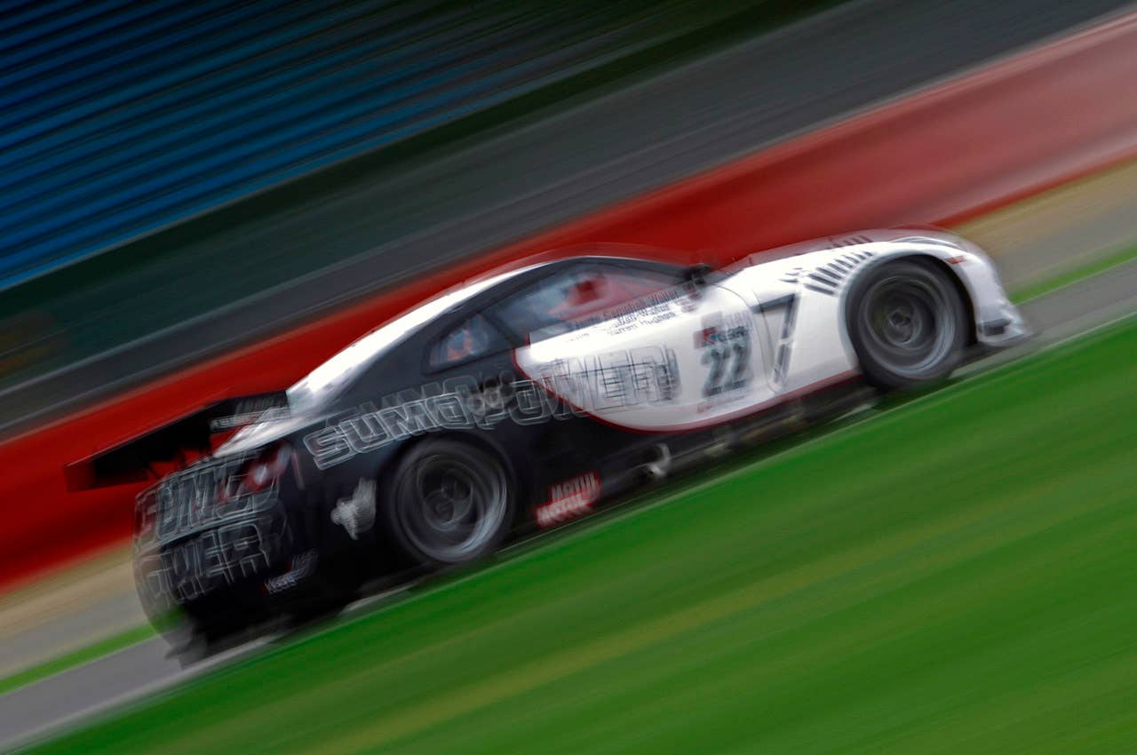 MOTORSPORT - FIA GT1 WORLD CHAMPIONSHIP - SILVERSTONE (GBR) - 29/04 TO 02/05/2010 - PHOTO : FRANCOIS FLAMAND / DPPI - JAMIE CAMPBELL WALTER (GBR) - WARREN HUGHES (GBR) / NISSAN GT-R N22 TEAM SUMO POWER GT / ACTION