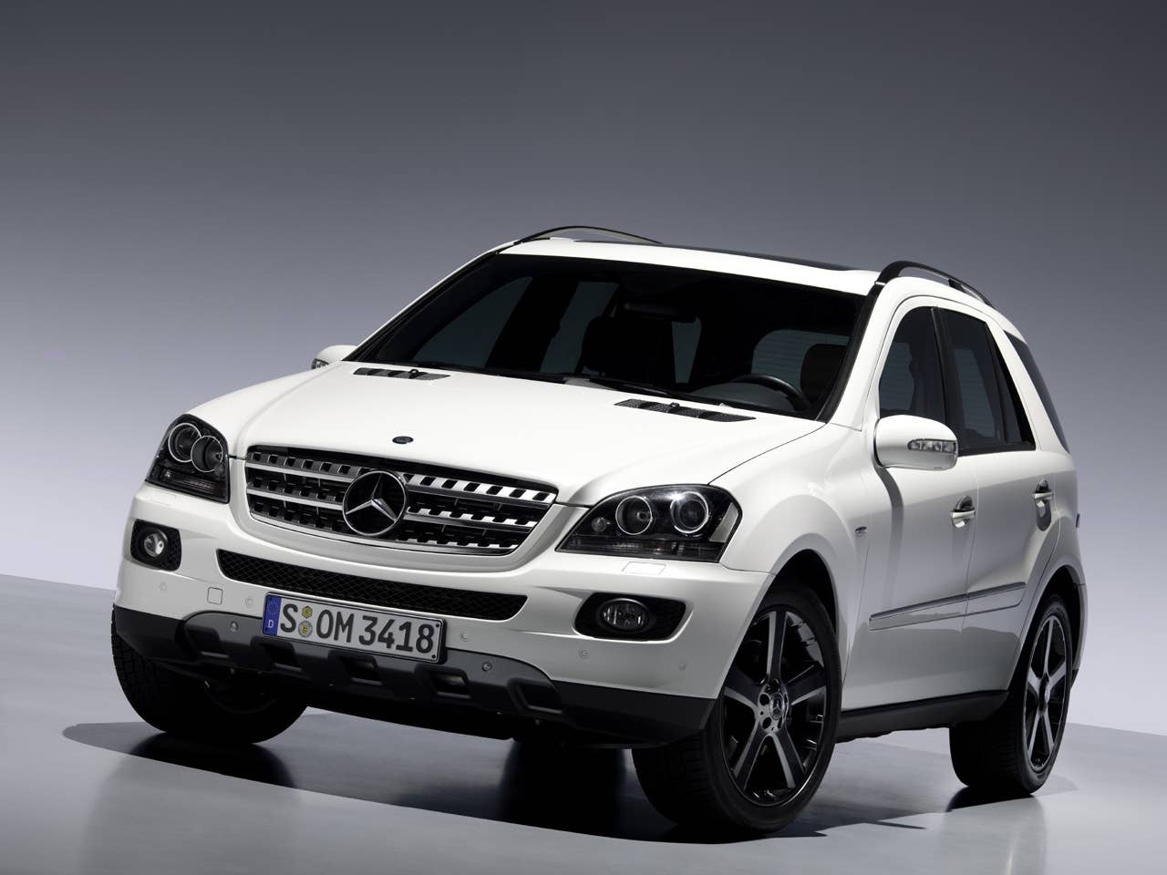 Complete info, pics on the Mercedes M-Class 