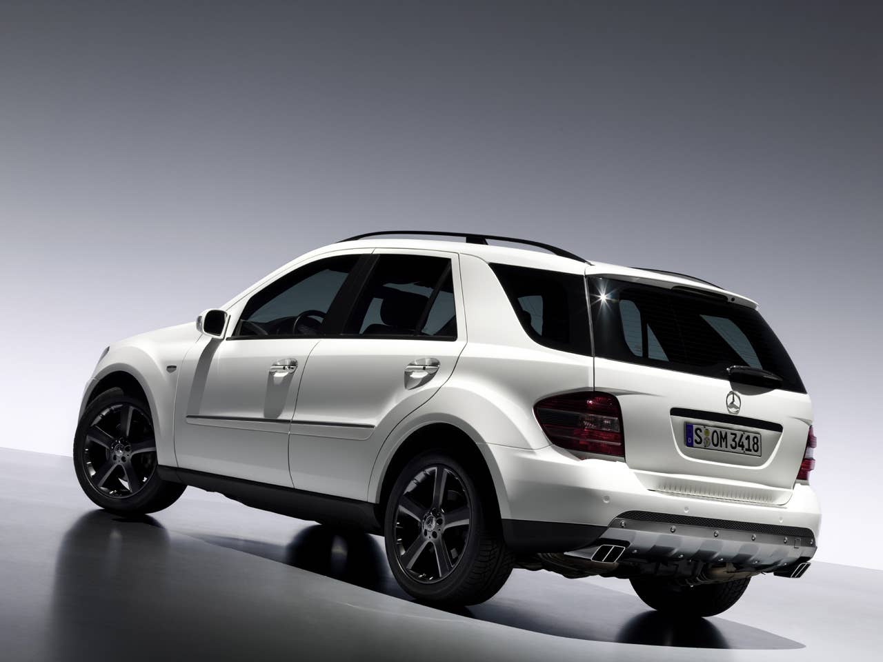 Complete info, pics on the Mercedes M-Class 