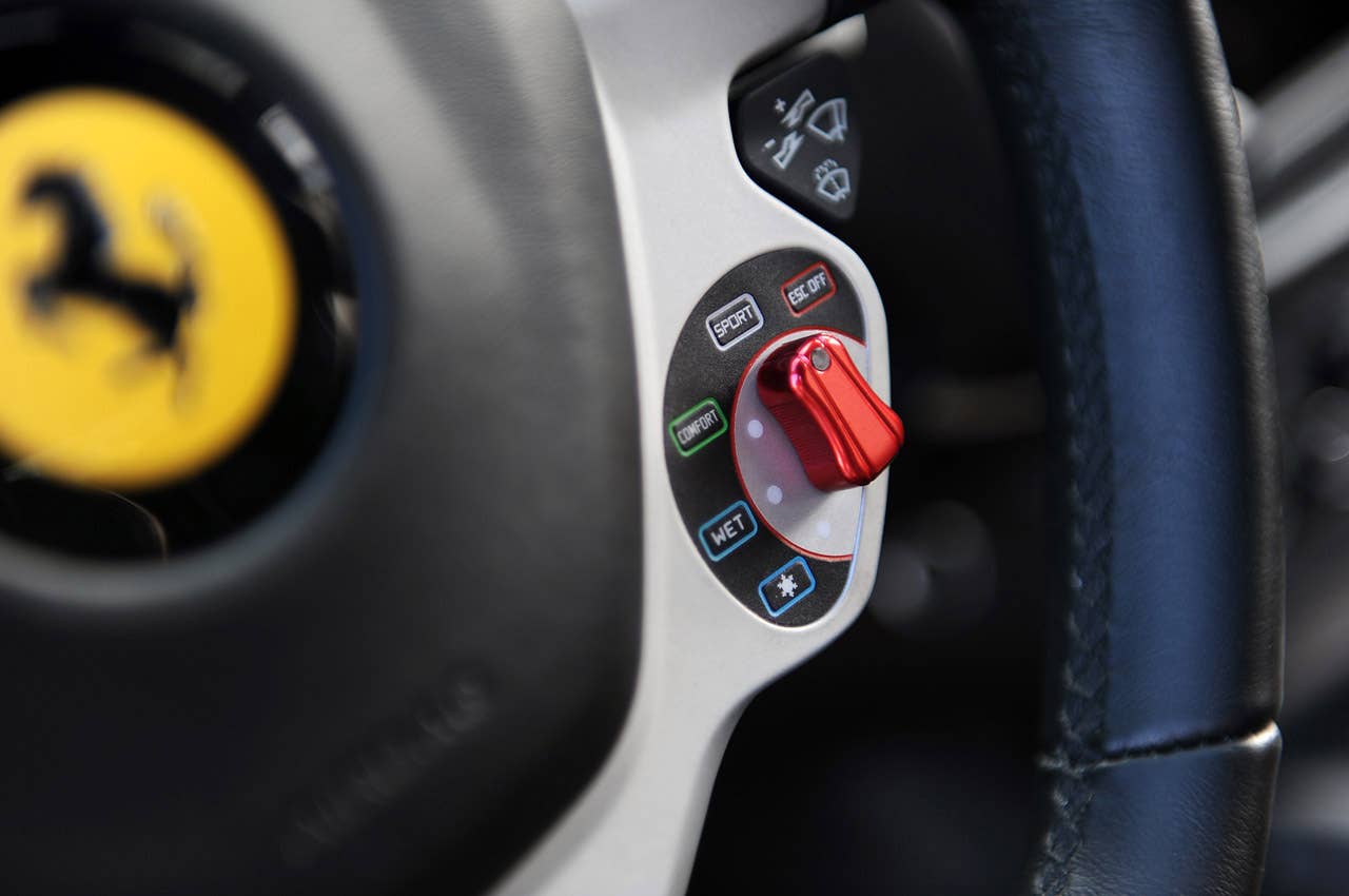 2013 Ferrari FF traction controls