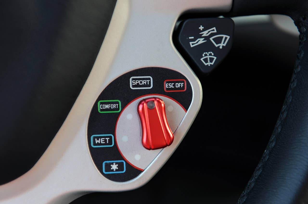 2013 Ferrari FF traction controls