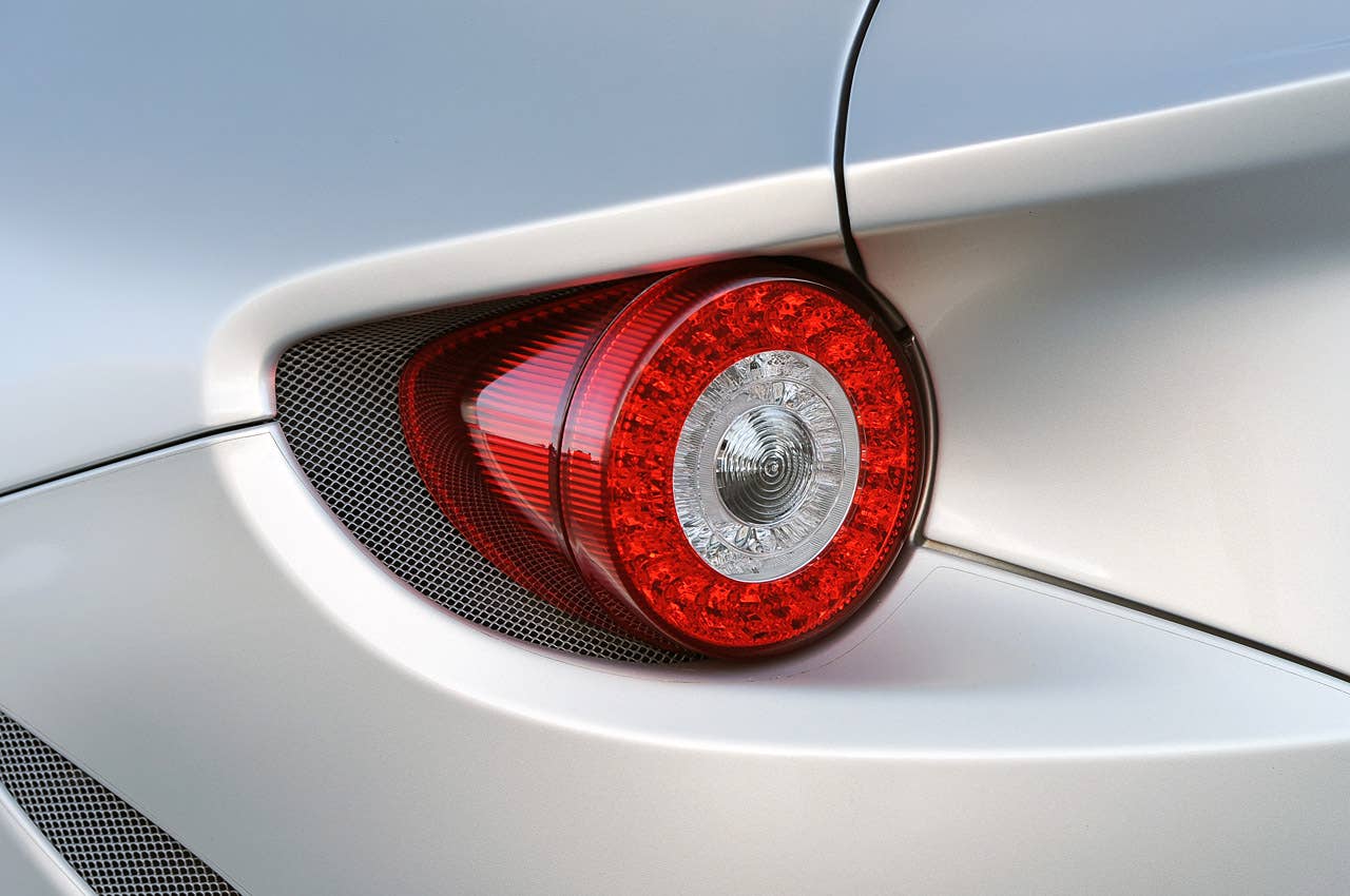 2013 Ferrari FF taillight