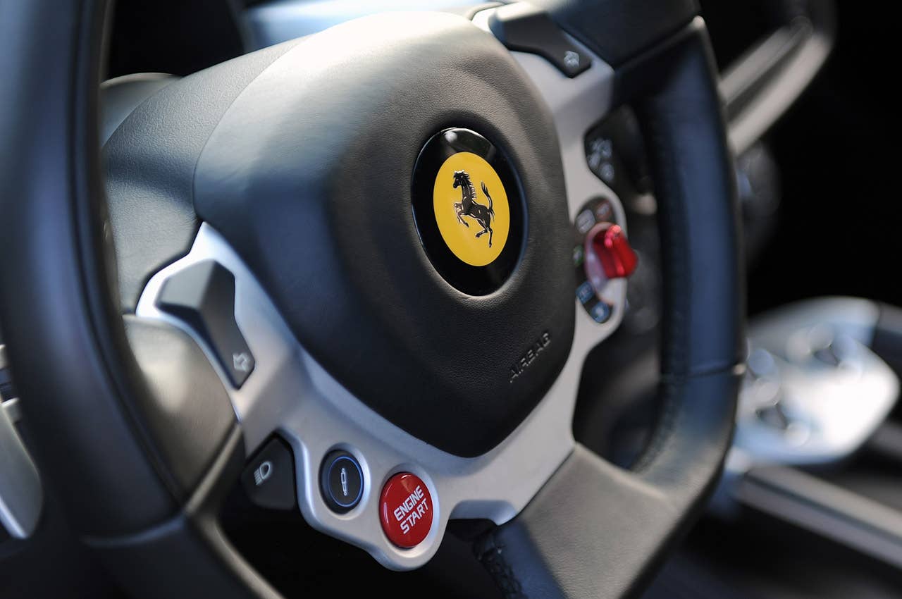2013 Ferrari FF steering wheel