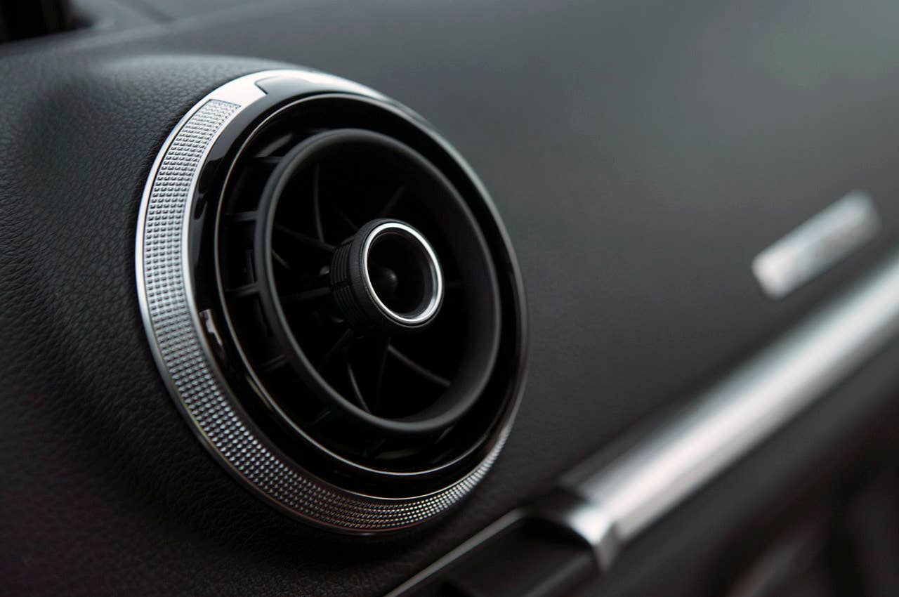 2014 Audi A3 Sportback dash vent