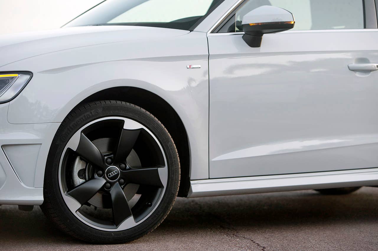 2014 Audi A3 Sportback front fender