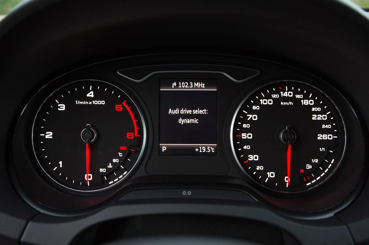 2014 Audi A3 Sportback gauges