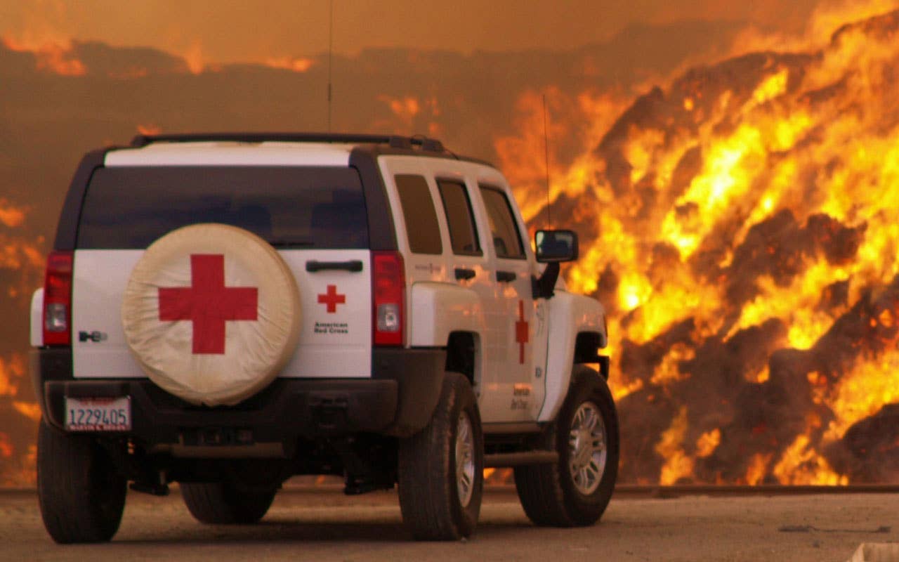Despite all the fun we've been having at Hummer's expense, the H1, H2 and H3 are all superbly competent off-road vehicles. Naturally then, they lend themselves nicely to a whole host of specialized uses. Like Red Cross disaster vehicles. More of this sort of thing, and less 24-inch dubs with scissor doors might have helped save the brand.