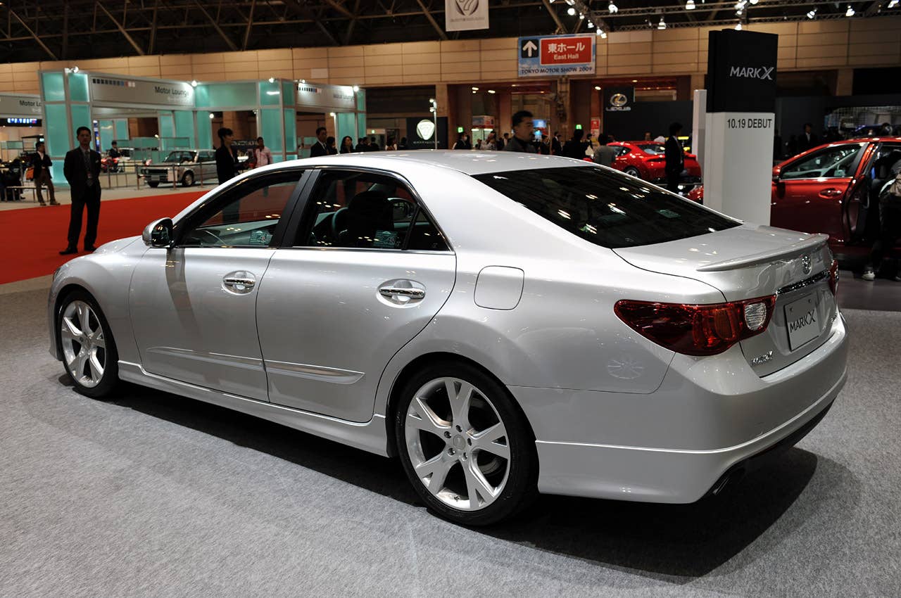 Tokyo 2009: Rear-wheel drive Toyota Mark X had us at 