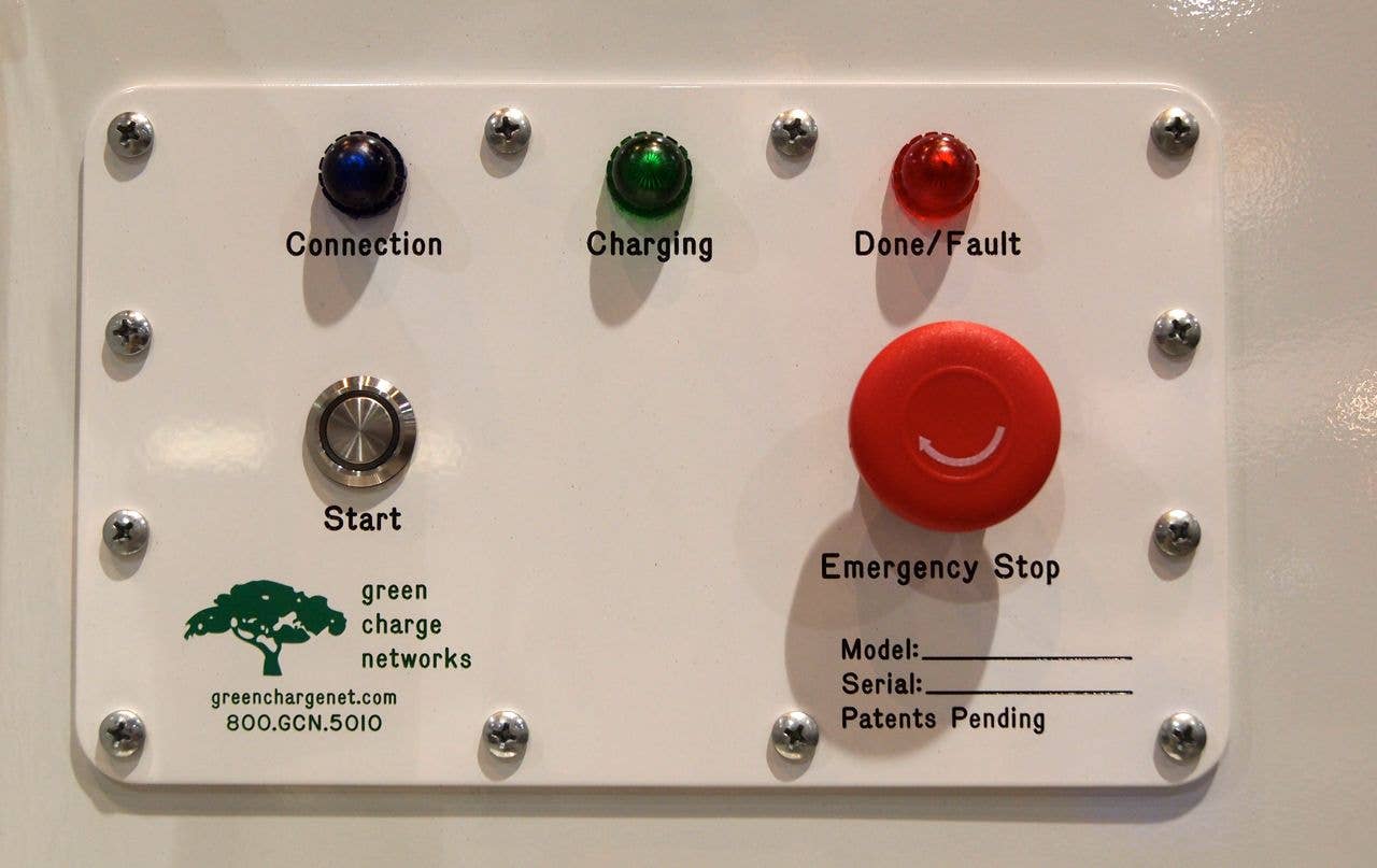 plug-in 2011 aaa truck
