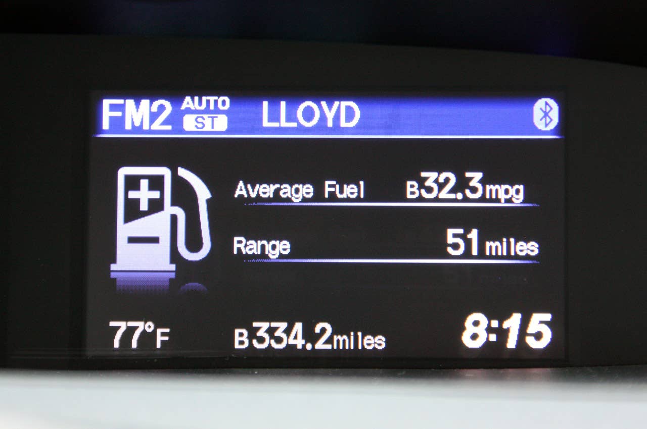 2012 Honda Civic EX Sedan fuel economy display