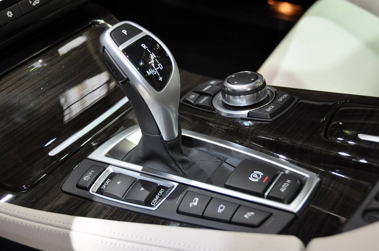 Paris 2010: BMW 5 Series Touring