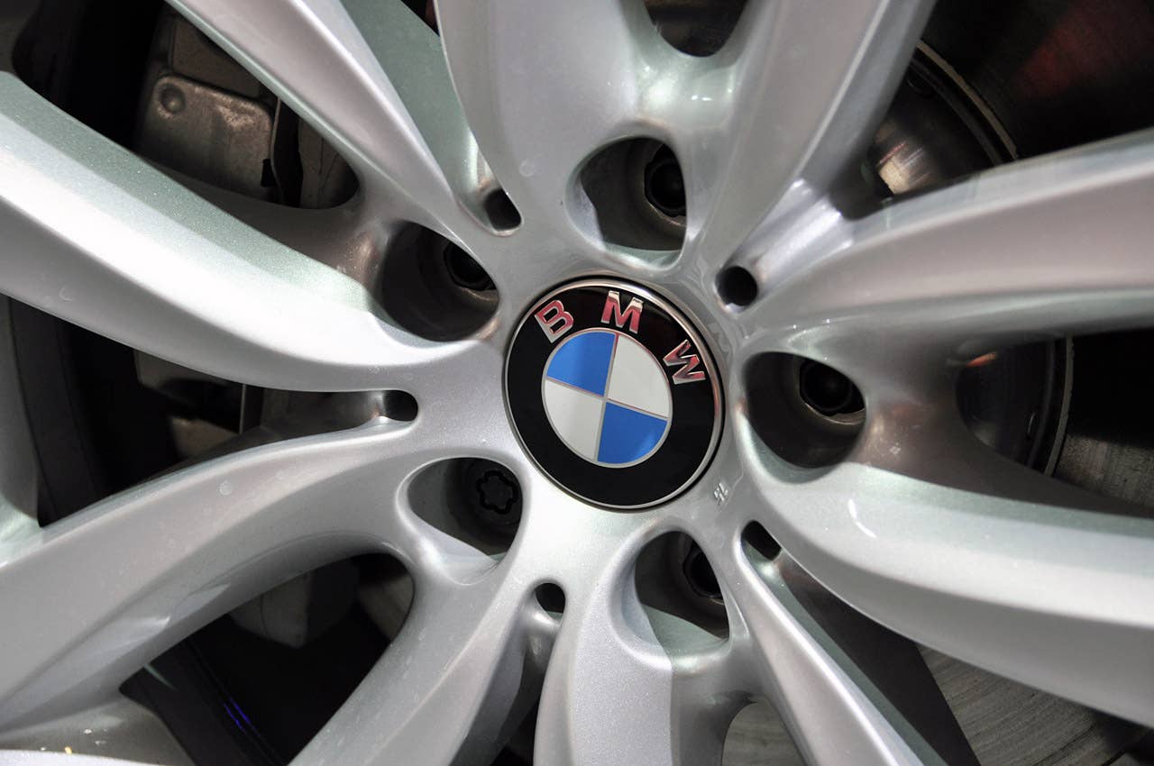 Paris 2010: BMW 5 Series Touring