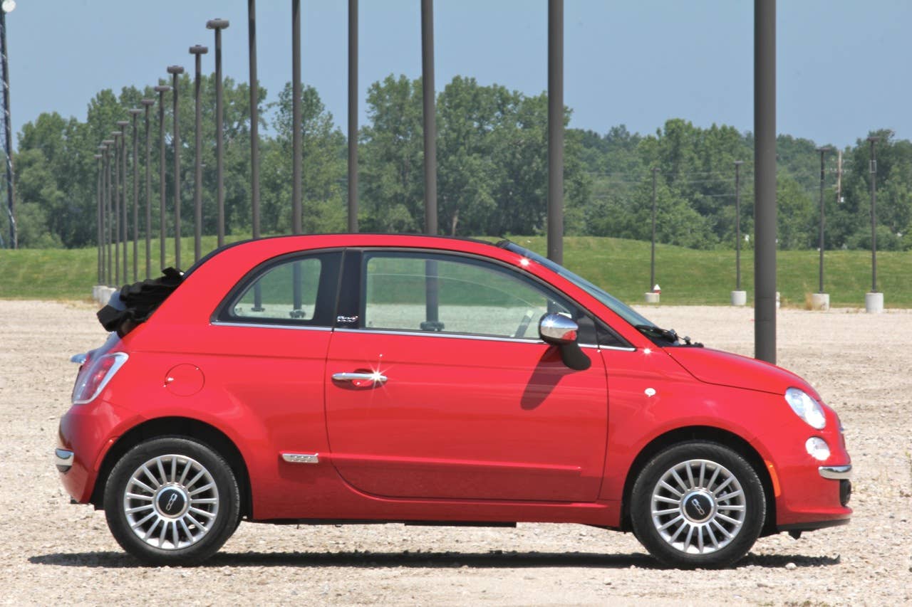 2012 Fiat 500C side view