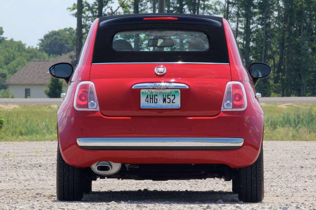 2012 Fiat 500C rear view