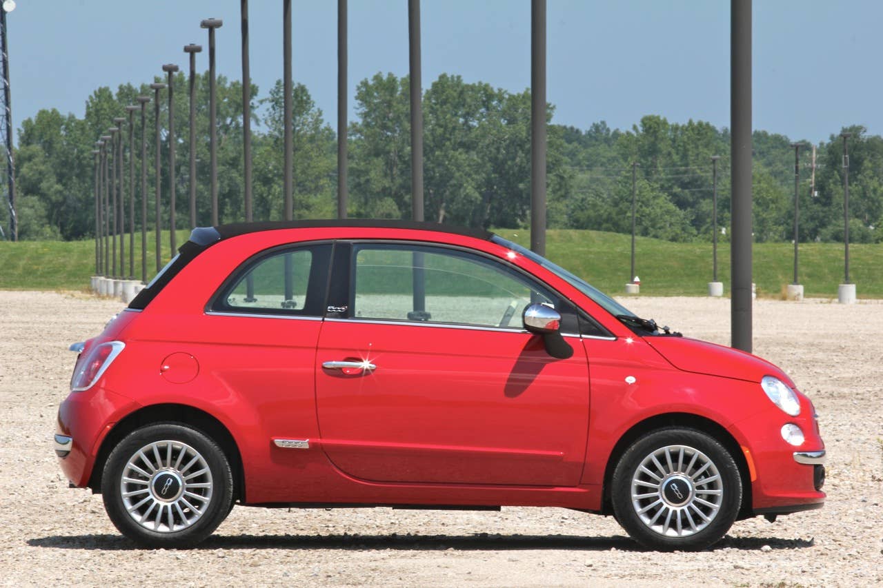 2012 Fiat 500C side view