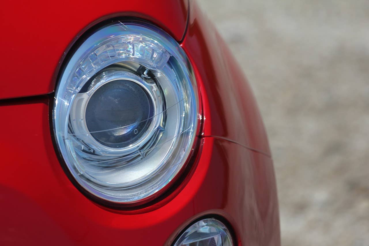 2012 Fiat 500C headlight