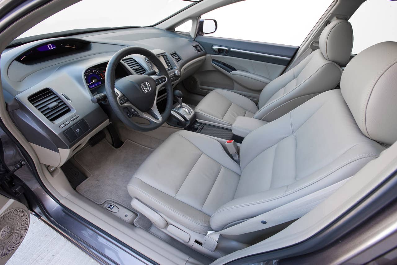2010 Honda Civic EX-L Sedan with Navigation interior