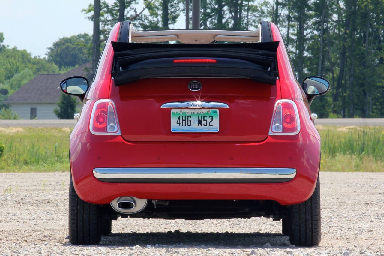2012 Fiat 500C rear view