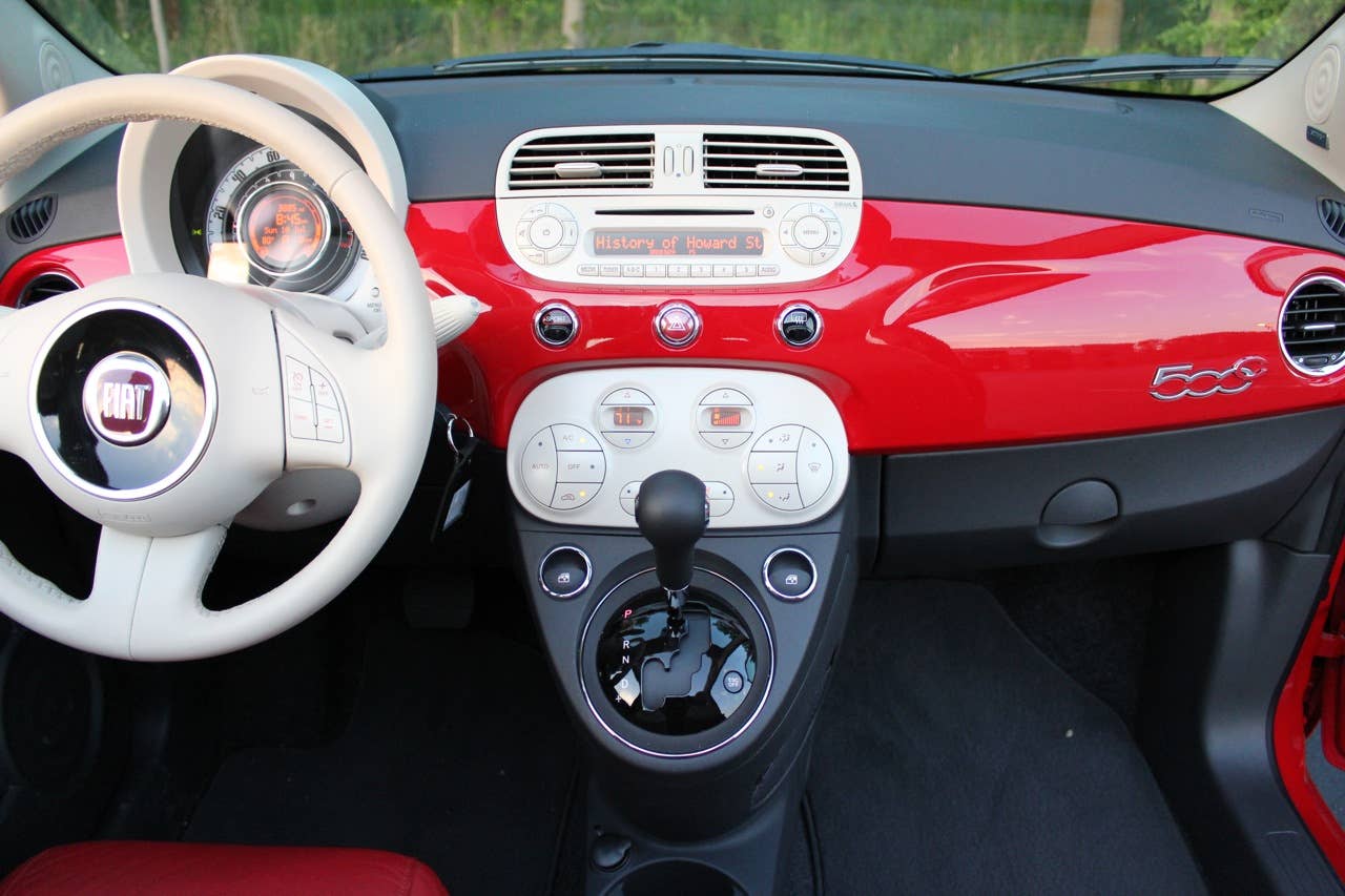 2012 Fiat 500C interior