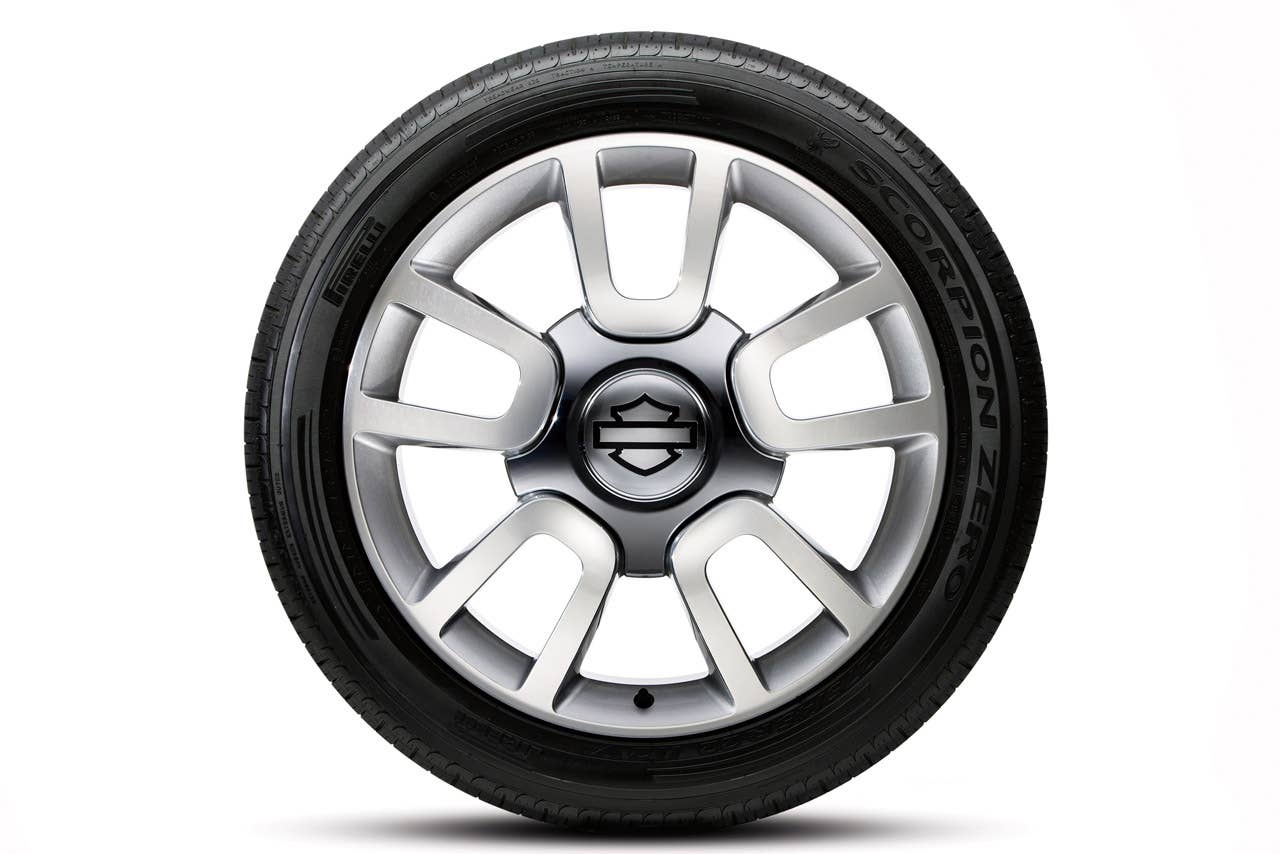 2011 Ford Harley-Davidson F-150: The 2011 Ford Harley-Davidson F-150 features standard 22-inch Euroflange forged wheels with a polished center wheel cap and low-profile performance tires.