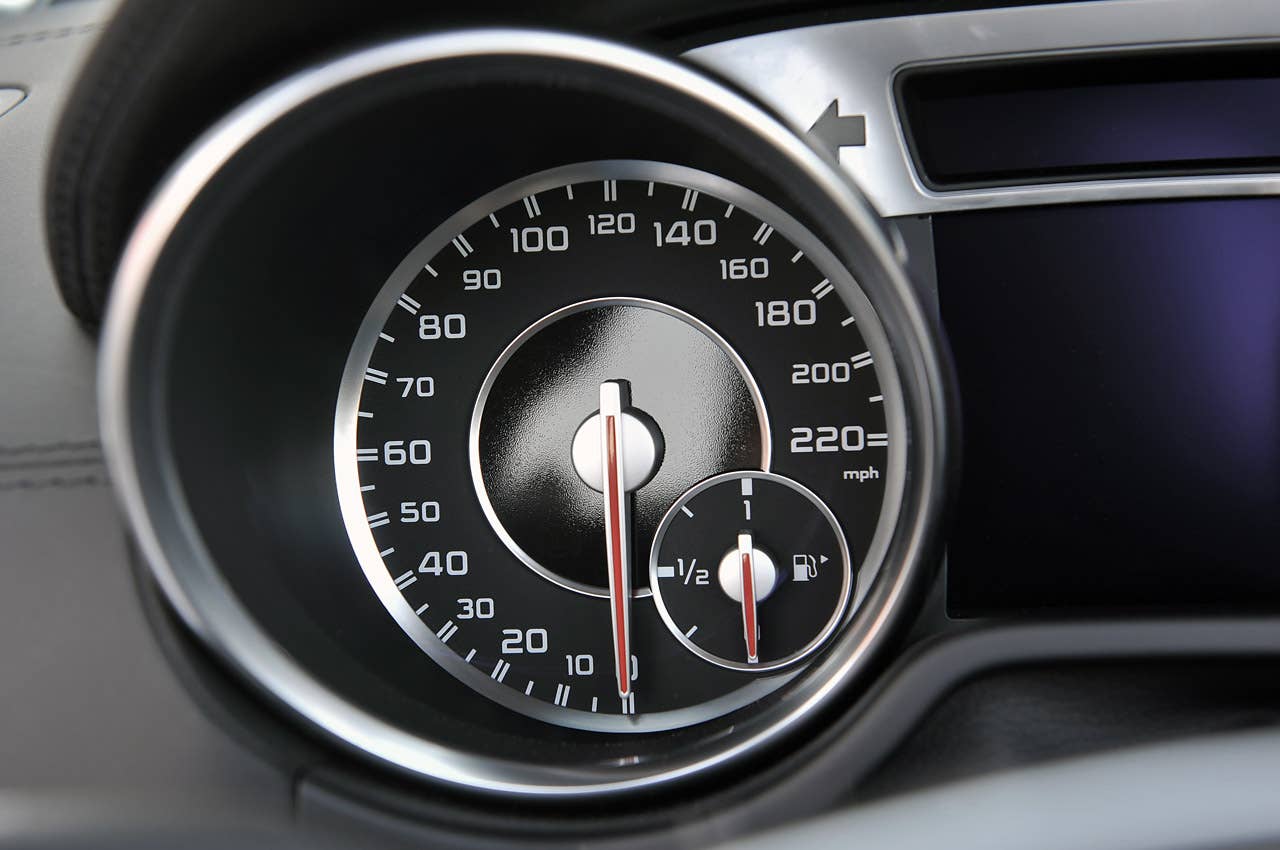2013 Mercedes-Benz SL65 AMG speedometer