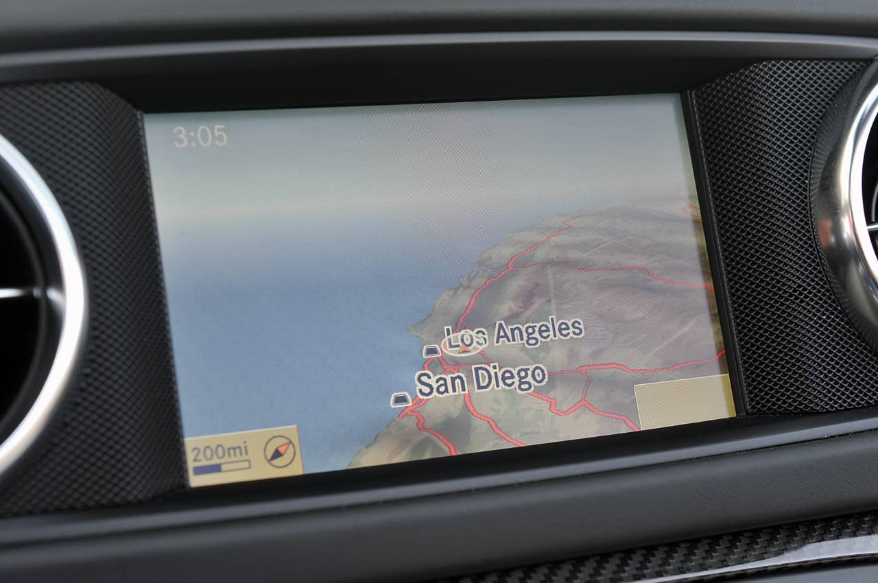 2013 Mercedes-Benz SL65 AMG navigation system