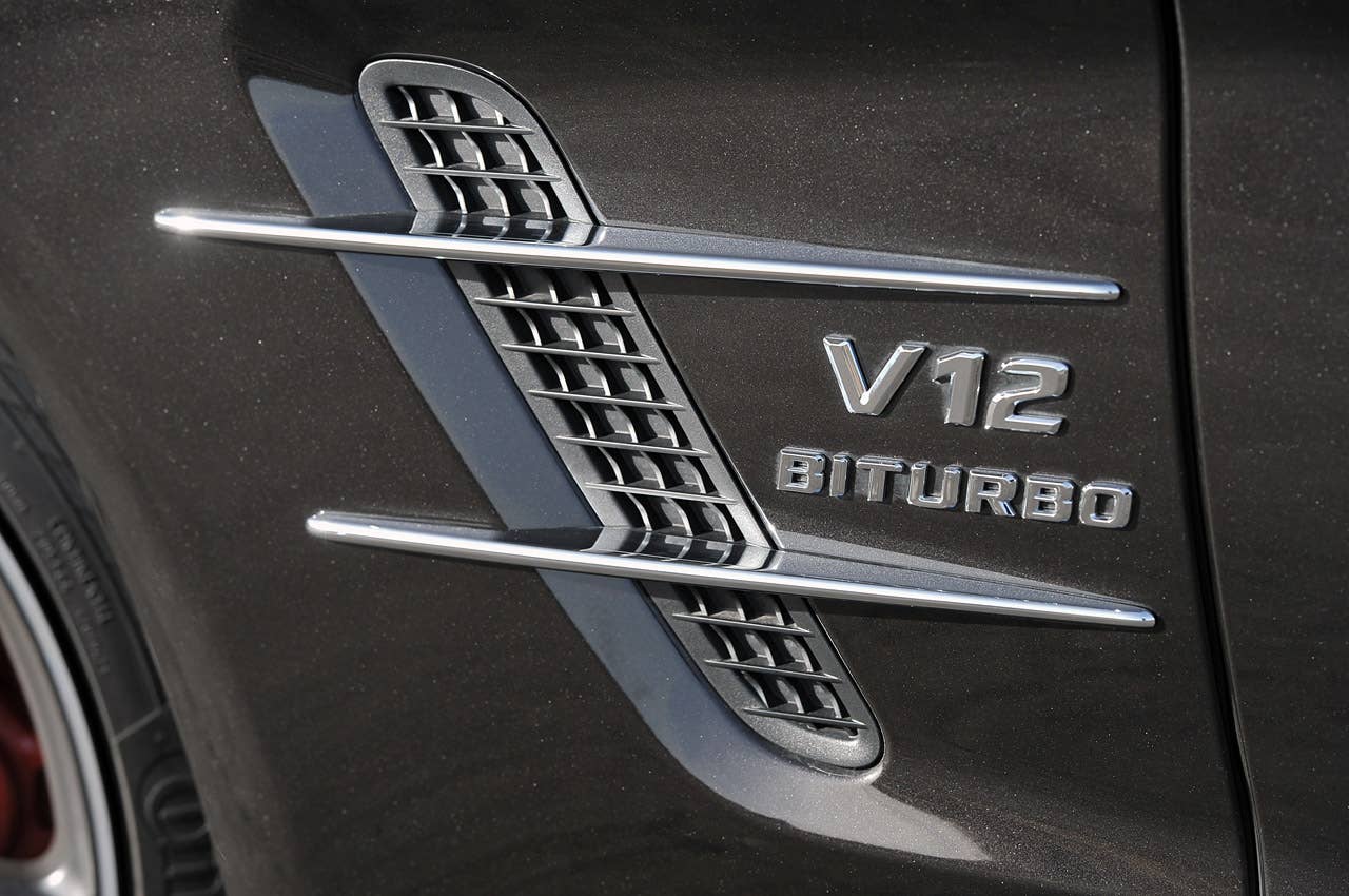 2013 Mercedes-Benz SL65 AMG side trim