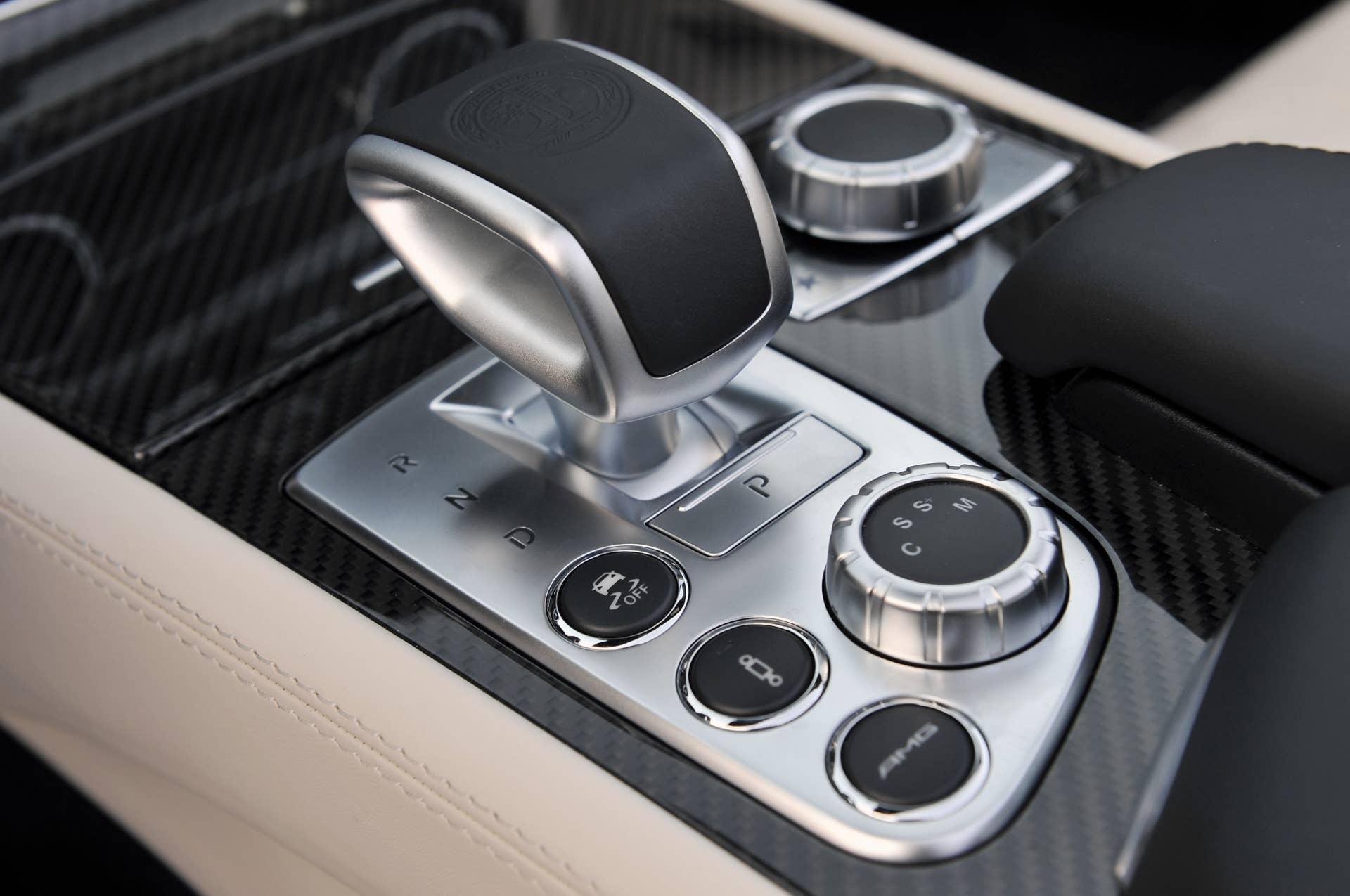 2013 Mercedes-Benz SL65 AMG gear selector