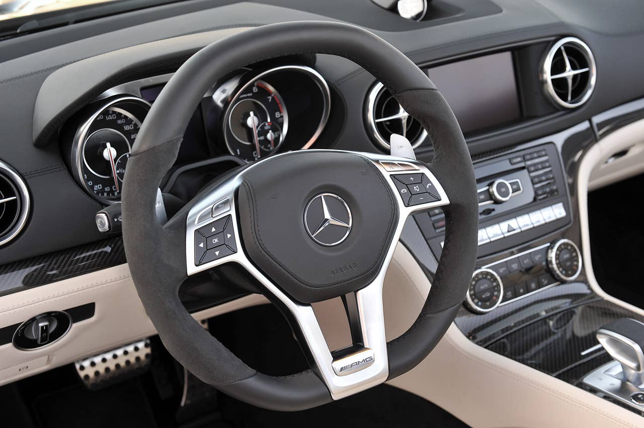2013 Mercedes-Benz SL65 AMG steering wheel