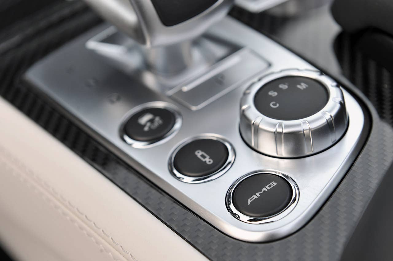 2013 Mercedes-Benz SL65 AMG drive mode button